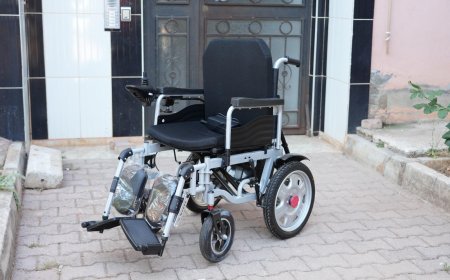 Kepez’de Vatandaş İstedi, Başkan Kocagöz 12 Saatte Akülü Sandalye Talebini Karşıladı