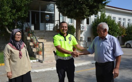 Polisi Görünce Eşini Yolda İndirdi: Trafik Polisinin “Bulaşık Cezası” Türkiye’yi Gülümsetti