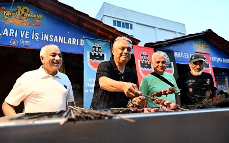 Muratpaşa’da Yöreler Renkler Festivali 10’uncu Kez Başladı: “Bu Ülkenin Temeli Kültürdür”