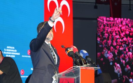 MHP Antalya’da Sadullah Güneş Güven Tazeledi: Kongrede Birlik ve Gelecek Mesajı