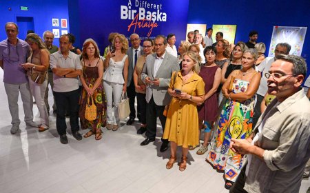 Antalya Sanatçıların Gözünden Yeniden Yorumlandı: “Bir Başka Antalya” Koleksiyonu Tamamlandı
