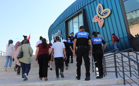 Antalya’da çocuk ve gençlere “Birlikte Güvenli Ellerle Büyüyen Hayaller” projesiyle gezi etkinliği