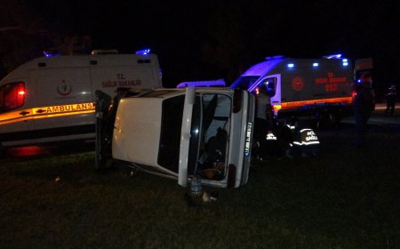 Manavgat’ta Otomobil Takla Attı: 2 Yaralı
