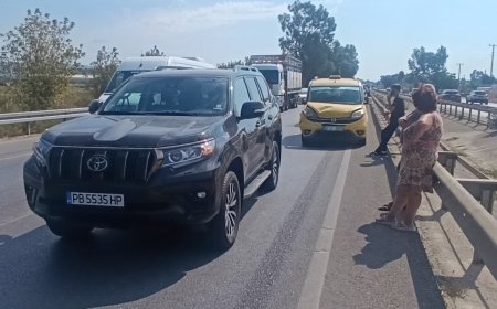 Manavgat’ta üç araçlı zincirleme kaza: Uzun araç kuyruğu oluştu