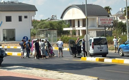Serik’te hafif ticari araç ile 3 tekerlekli motosiklet çarpıştı: 1 yaralı