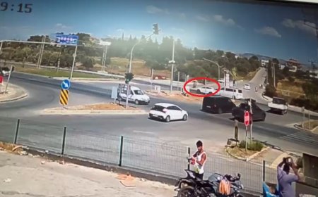 Manavgat’ta kırmızı ışık kazası: 2 yaralı