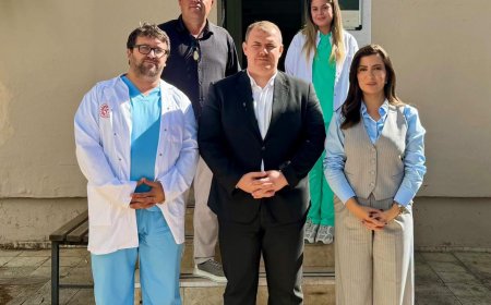 Korkuteli Kaymakamı Yılmazer, Kızılcadağ’da vatandaşların taleplerini dinledi