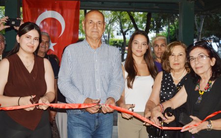 Antalya’da Sanatseverlerden ‘Tuvale Hayat Verenler’ Sergisi