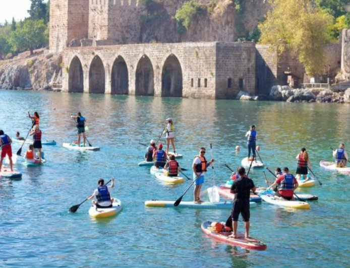 Alanya’da deniz ve kıyı temizliği: Mikroplastik kirliliğine dikkat çekildi