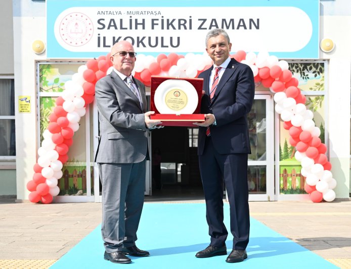 Antalya’da 2026-2027 eğitim yılı başladı: Salih Fikri Zaman İlkokulu açıldı