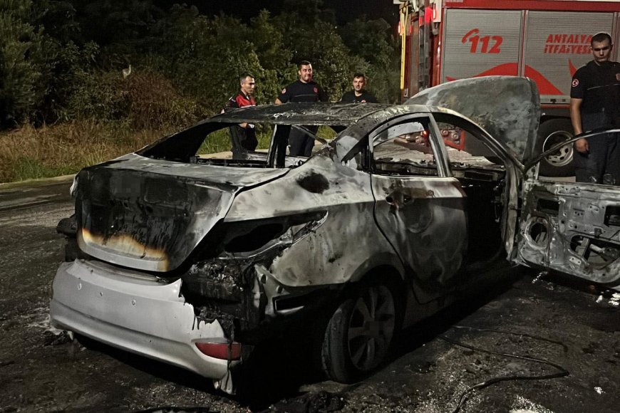 Alanya’da Seyir Halindeki Otomobil Alevlere Teslim Oldu: Araç Kullanılamaz Hale Geldi