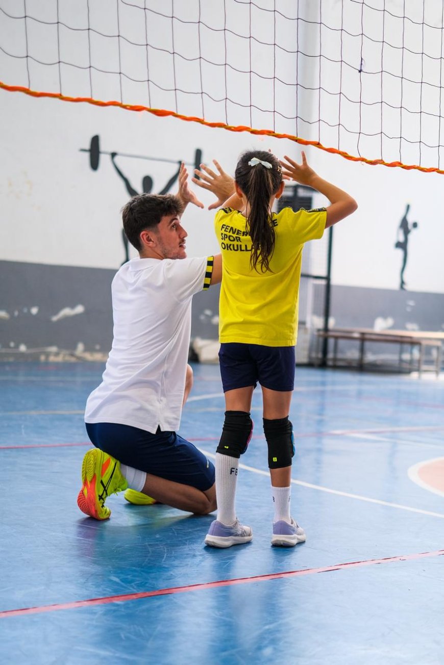 Antalya Anadolu Lisesi’nde geleceğin voleybolcuları yetişiyor