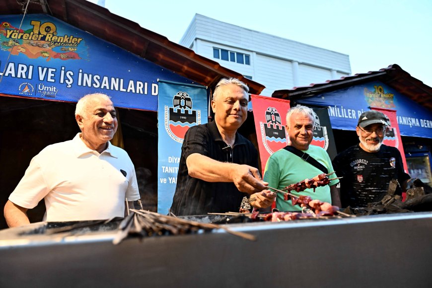 Muratpaşa’da Yöreler Renkler Festivali 10’uncu Kez Başladı: “Bu Ülkenin Temeli Kültürdür”