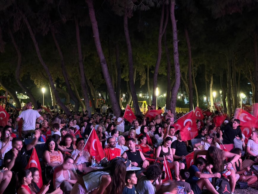 HayatPark’ta Filenin Sultanları Coşkusu: Şampiyonluk Türk Bayraklarıyla Kutlandı