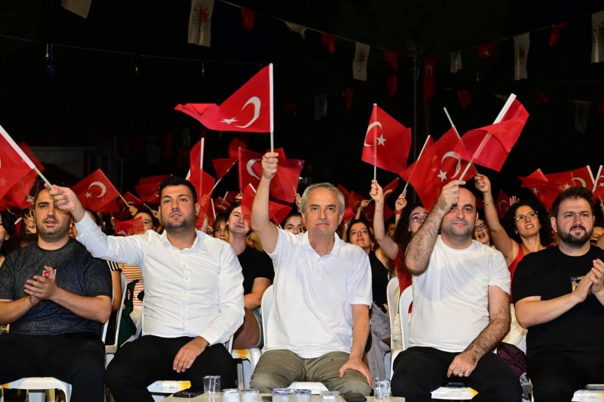 Dokumapark’ta Avrupa Şampiyonluğu Coşkusu: Filenin Sultanları 3-2 Kazandı