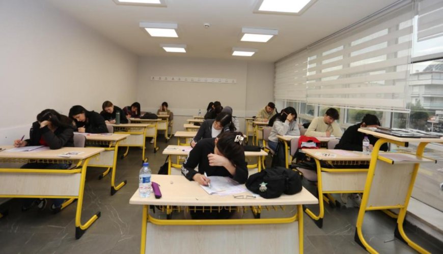 Kepez’in Gençlerinden YKS’de Büyük Başarı: 163 Öğrenciden 131’i İlk Milyonda