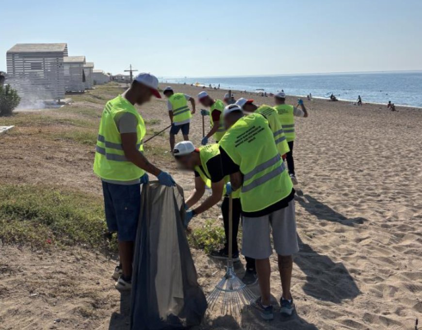 Manavgat’ta gönüllü hükümlüler çevre temizliğine katkı sağlıyor