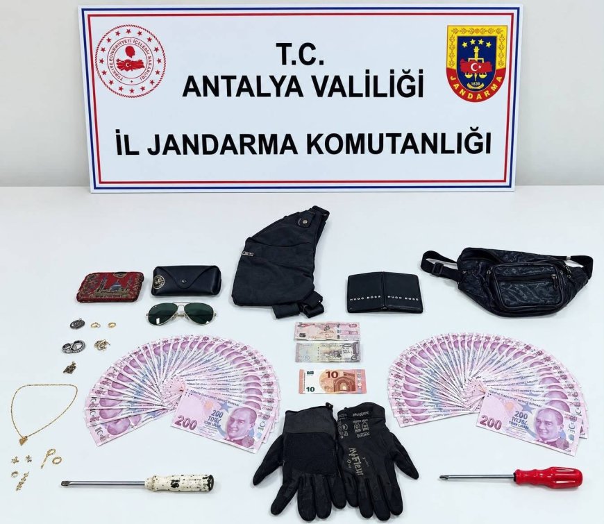 Antalya’da otodan hırsızlık operasyonu: 4 şüpheli yakalandı