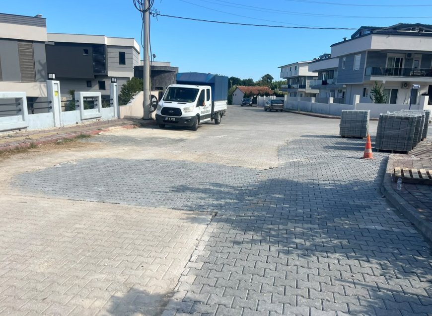Kemer’de altyapı ve yol çalışmaları hız kesmeden sürüyor