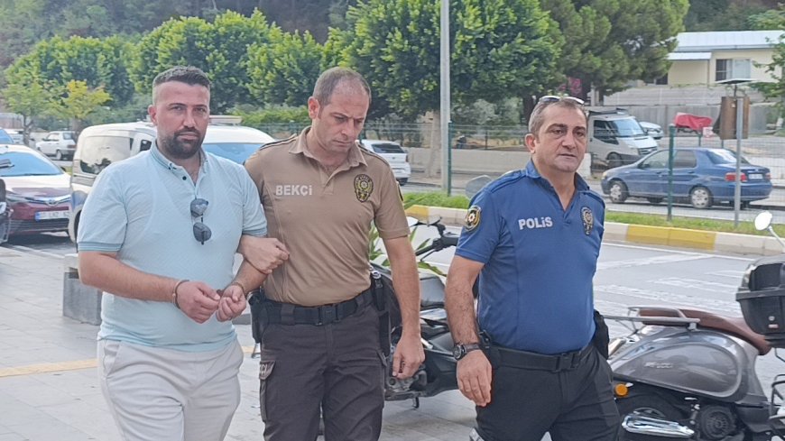 Manavgat’ta sahte ehliyet detayı ele verdi: 22 yıl 11 ay hapis cezasıyla aranıyordu