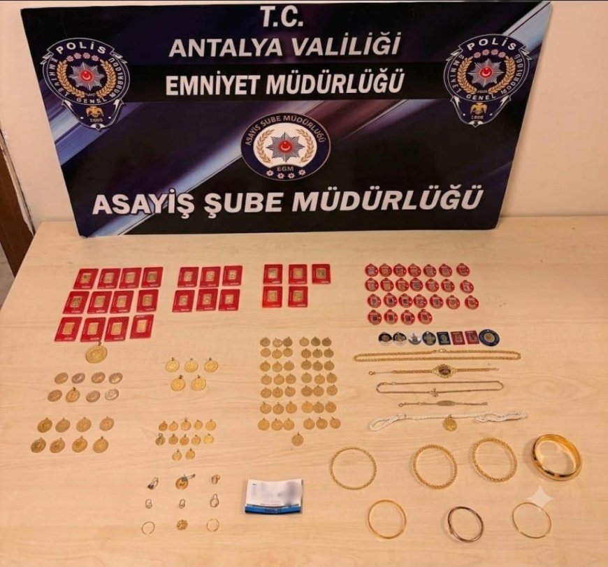 Antalya’da “komiserim” diyerek 3 milyon liralık ziynet eşyası dolandırdılar: 2 şüpheli tutuklandı