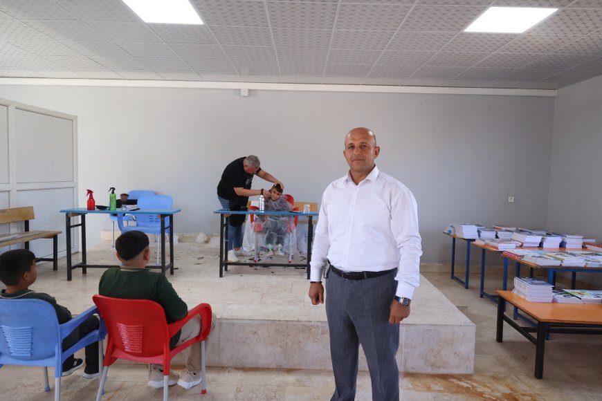 Korkuteli’de öğrencilerin okul tıraşı Büyükşehir Belediyesi’nden