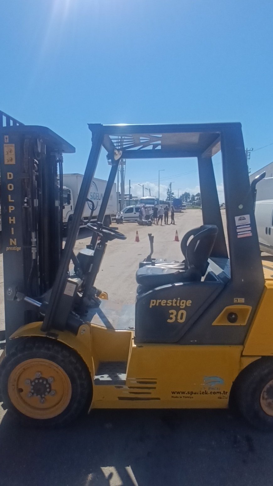 Manavgat’ta motosiklet forkliftin vinç demirlerine çarptı: Sürücü hayatını kaybetti