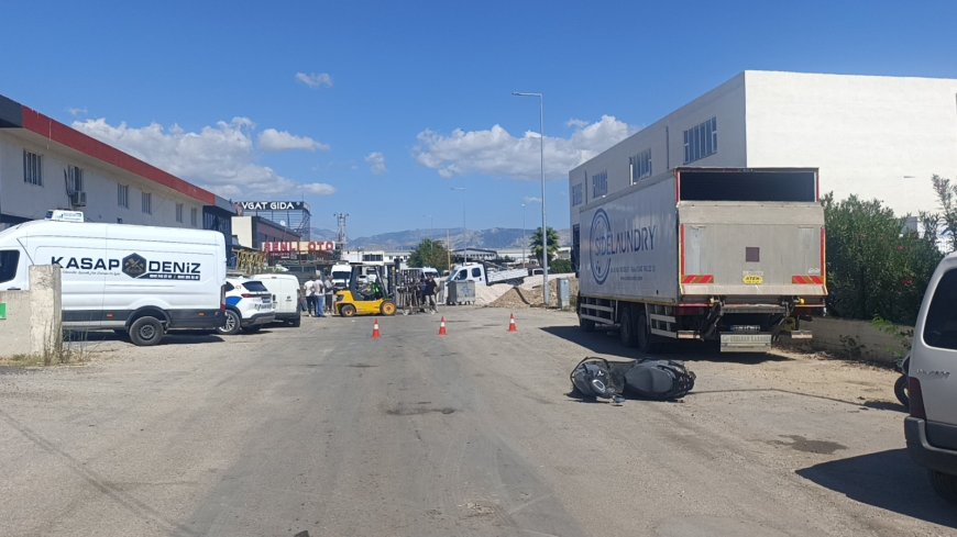 Manavgat’ta motosiklet forkliftin vinç demirlerine çarptı: Sürücü hayatını kaybetti