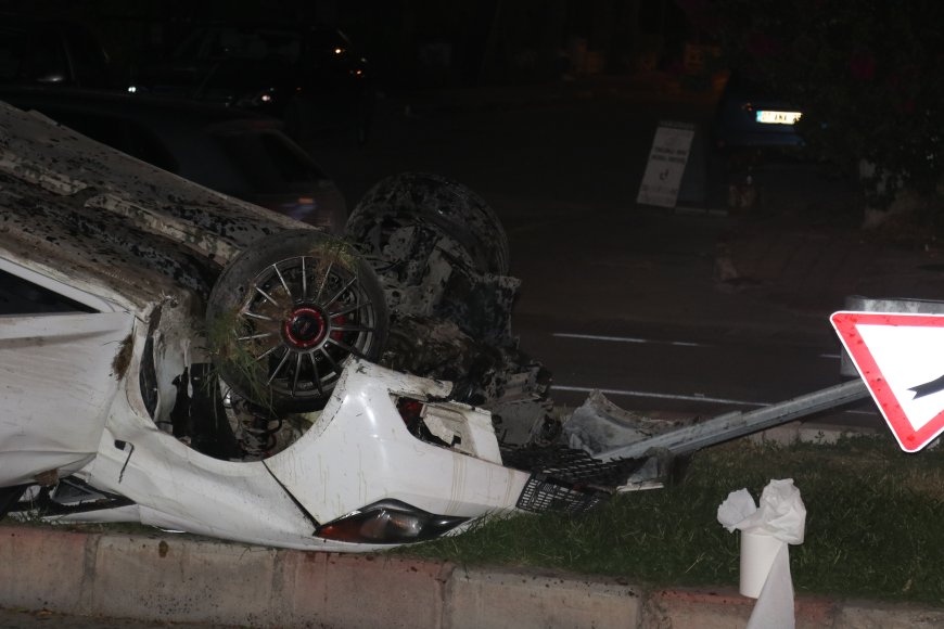 Antalya’da otomobil takla attı: 19 yaşındaki sürücü yaralandı