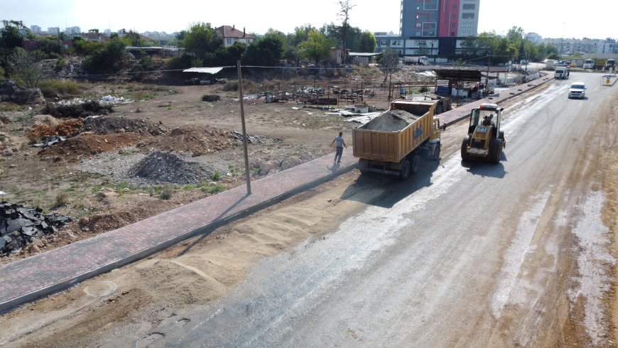 Kepez Duraliler’de ulaşım ağı genişliyor: Yeni yollar ve kaldırımlar yapılıyor