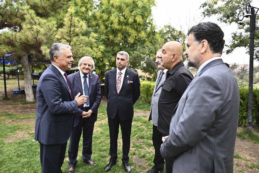 Başkan Uysal’ın Ankara Kitap Buluşması’na yoğun ilgi