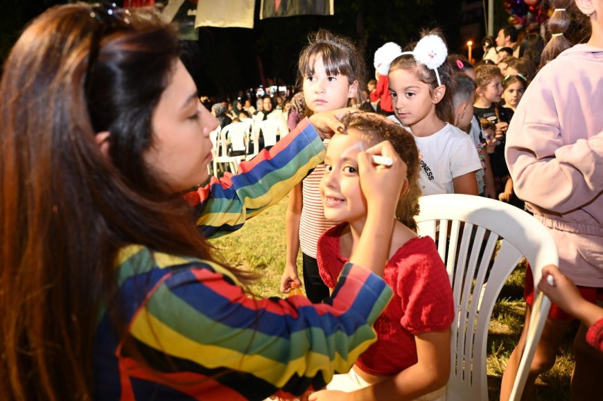Sahne Kepez’de çocukların neşesi mahallelere yayıldı