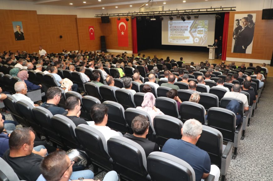 Antalya’da 500 okul servisi personeline güvenli ulaşım eğitimi