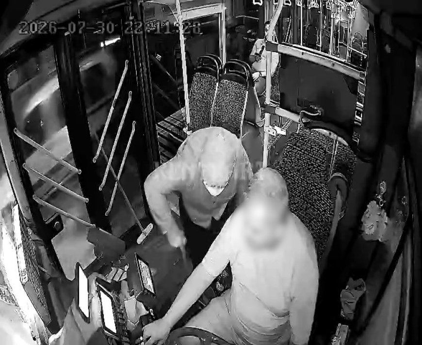Alanya’da tebdili kıyafetli denetim: Halk otobüslerine yolcu gibi binip şoförleri denetledi