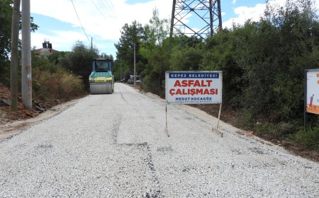 Kepez Duacı’da 700 metrelik yolda yenileme çalışması