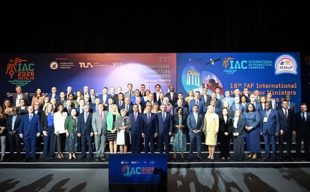 Bakan Kacır Antalya’da açıkladı: Türkiye 2027’de Ay’a uzay aracı gönderecek