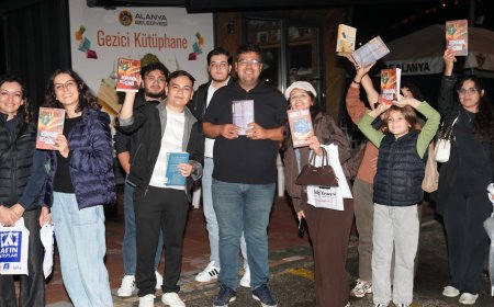 Alanya’da 10 gün süren kitap şöleni sona erdi: Her gün 2 binden fazla öğrenci katıldı