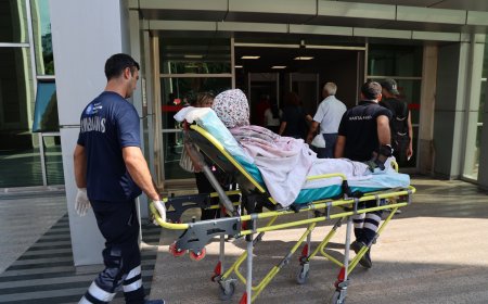 Antalya’da sağlık hizmeti evlere taşınıyor: Muayeneden hasta nakline ücretsiz destek