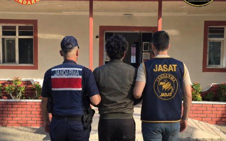 Manavgat’ta JASAT’tan firari hükümlüye operasyon: 20 yıl 8 ay hapis cezasıyla aranıyordu