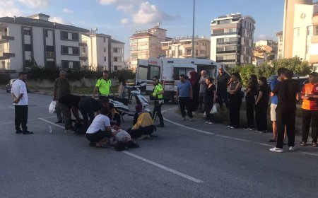 Manavgat’ta iki motosiklet çarpıştı: 3 kişi yaralandı
