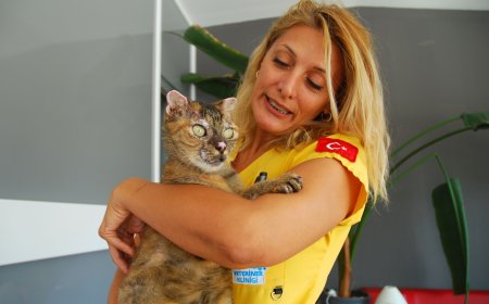 Kumluca yangınında vücudunun yüzde 40’ı yanan Luna hayata tutundu: 2 ay sonra ailesine kavuştu