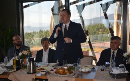 Korkuteli’nde din görevlileri buluştu: Kaymakam Yılmazer’den birlik ve beraberlik mesajı