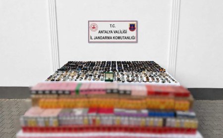 Antalya Manavgat’ta 3,6 milyon TL’lik kaçak ürün operasyonu: Depodan binlerce lüks marka ürün çıktı