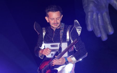 Antalya'da Sıfır 7 Fest'e görkemli final: Burak Yeter konseri ve dron gösterisi