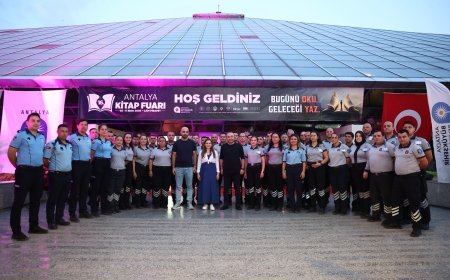 Antalya Kitap Fuarı'nda tarihi rekor! 1 milyon 173 bin ziyaretçi, 2027 tarihi açıklandı