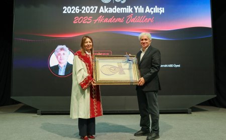 Antalyalı Prof. Dr. Ömer Özkan'dan tıp dünyasına kritik mesaj: Kendi ilacımızı ve teknolojimizi üretmeliyiz