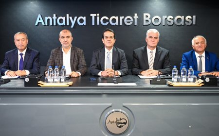 Antalya Ticaret Borsası'nda yeni dönem! Erdoğan Ekinci oybirliğiyle yeniden seçildi