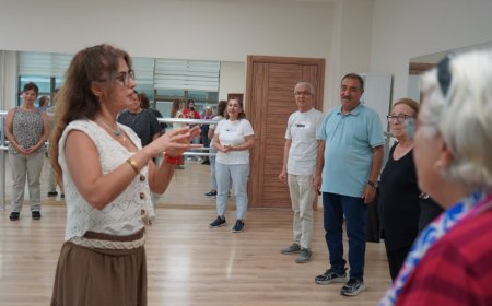 Antalya Konyaaltı'nda Alzheimer'a karşı sanat seferberliği! 55 yaş üstü vatandaşlar bilimsel projede buluştu