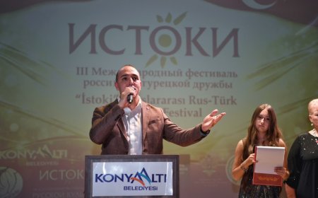 Antalya Konyaaltı'nda Türk-Rus dostluğu festivali! Başkan Kotan'dan birlik ve beraberlik mesajı