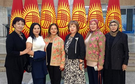 Antalyalı yazar Ulviye Küccük'ün kitabı Kırgızistan'da tiyatro sahnesine taşındı!